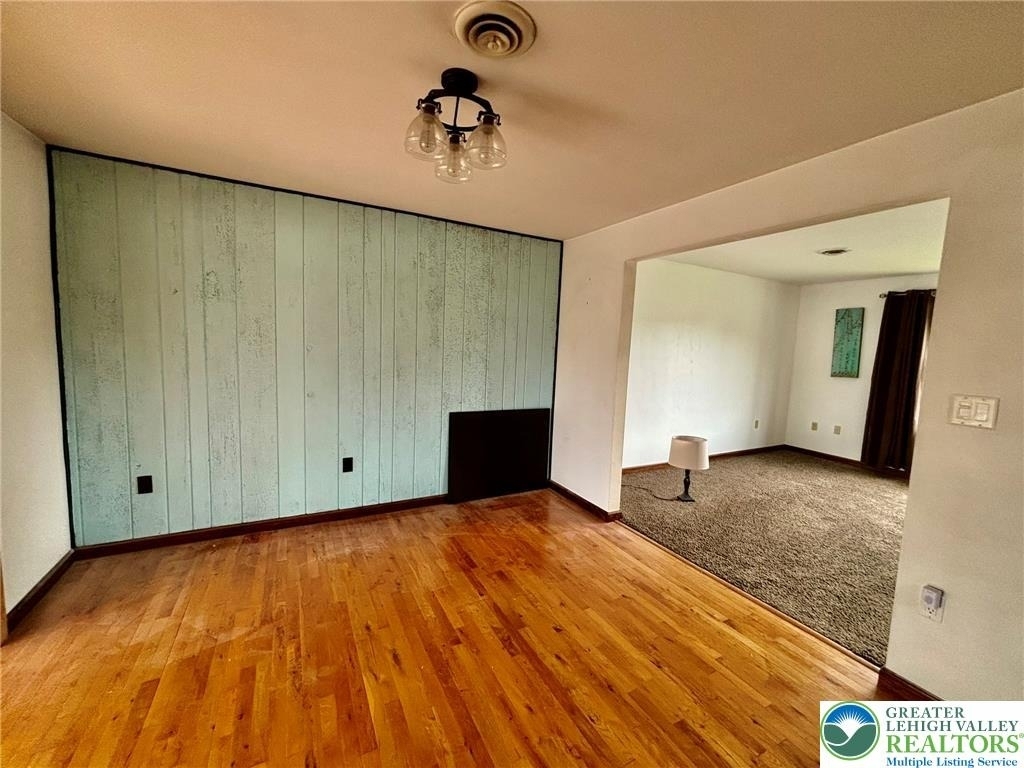 8740 Breiningsville - Photo 10