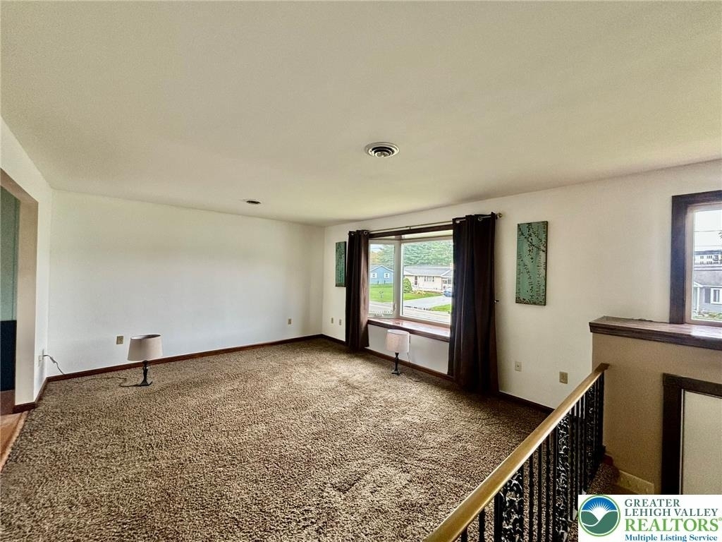 8740 Breiningsville - Photo 8