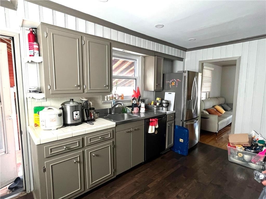 1735 Jefferson Avenue - Photo 4