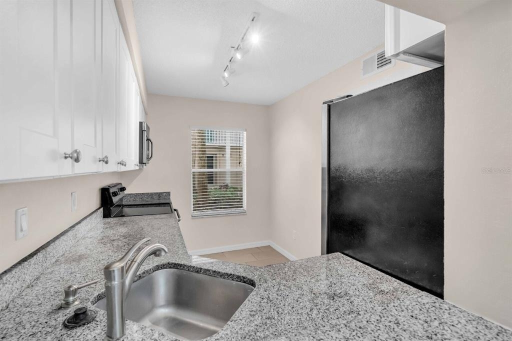 7294 Cloister Drive - Photo 5