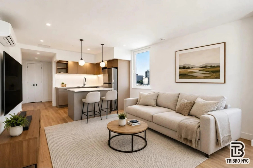 997 Rogers Avenue - Photo 1