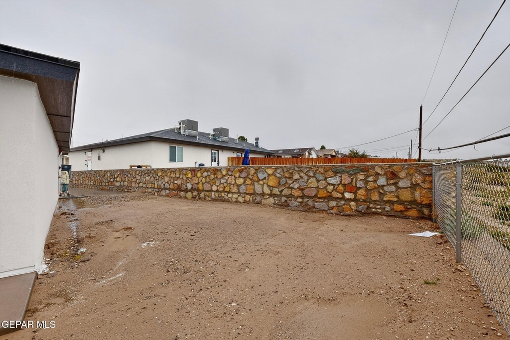 1483 O Sullivan Drive - Photo 32