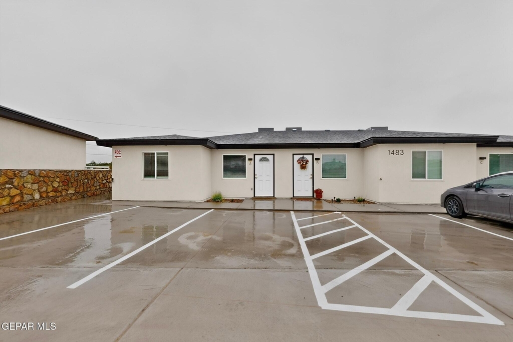 1483 O Sullivan Drive - Photo 1