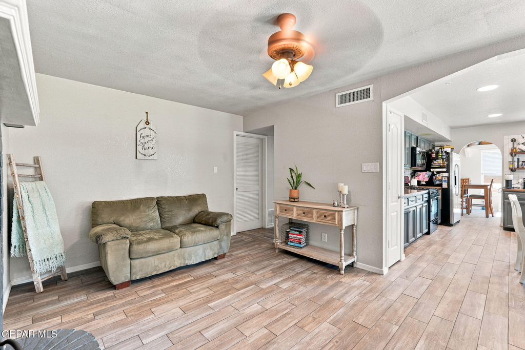 2437 Fletcher Place - Photo 22