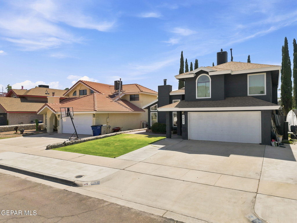 2437 Fletcher Place - Photo 2