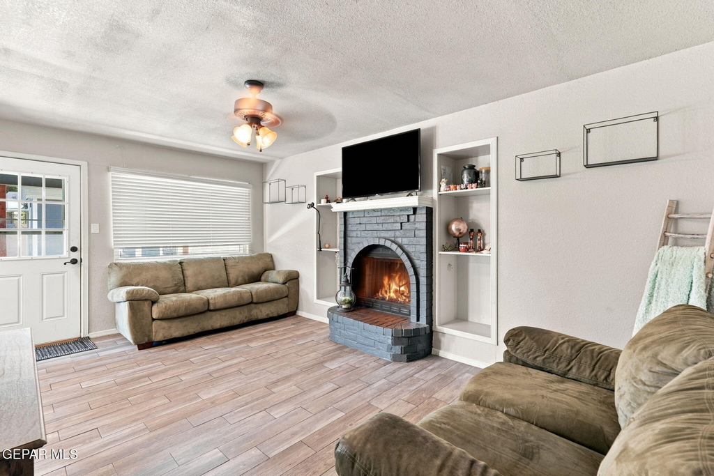 2437 Fletcher Place - Photo 24