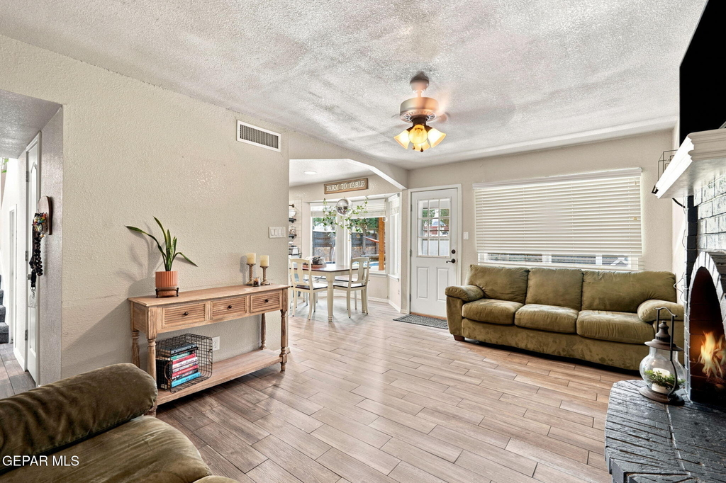 2437 Fletcher Place - Photo 23