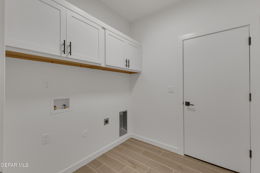 12716 Middlesbrough Avenue - Photo 9