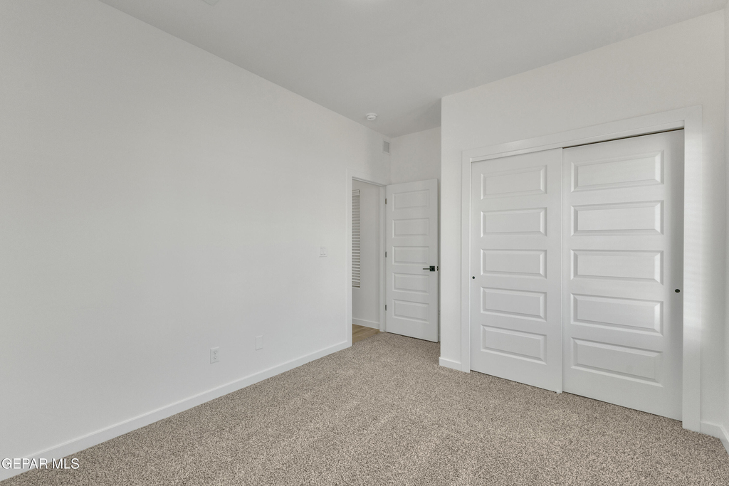 12716 Middlesbrough Avenue - Photo 6
