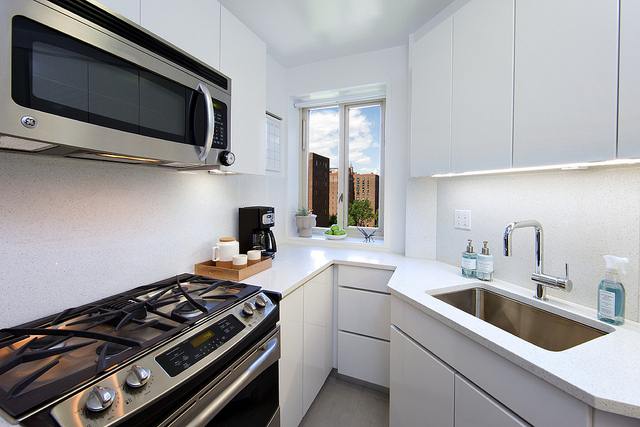 East 20th Street - Photo 5