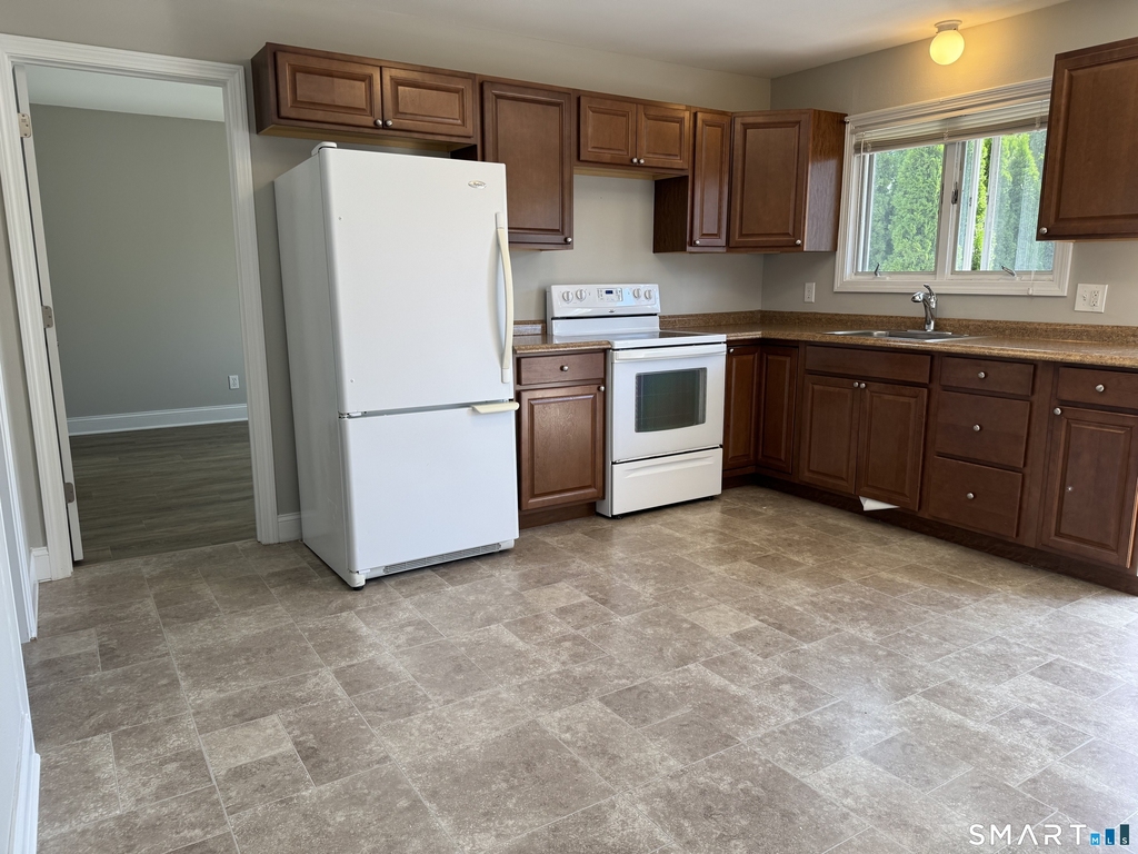 93 Cliff Street - Photo 1