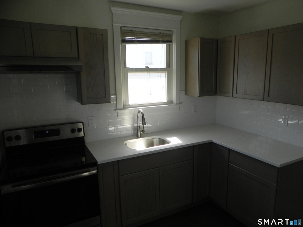 67 Fairfield Avenue - Photo 2