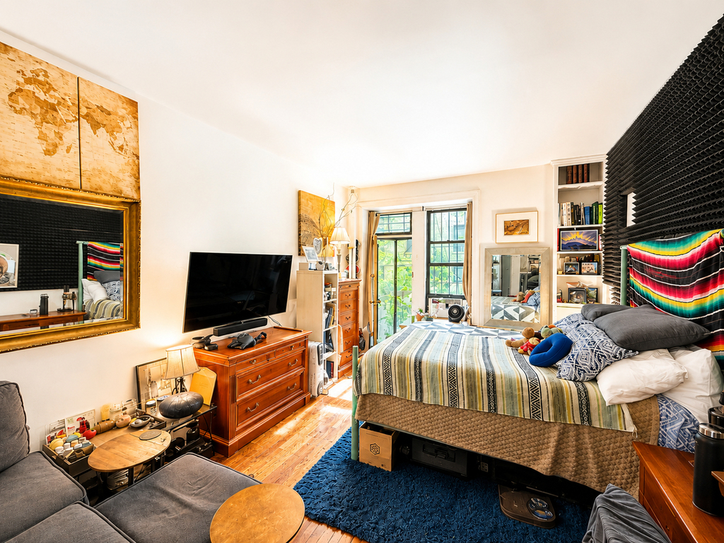 West 105th Street - Photo 3