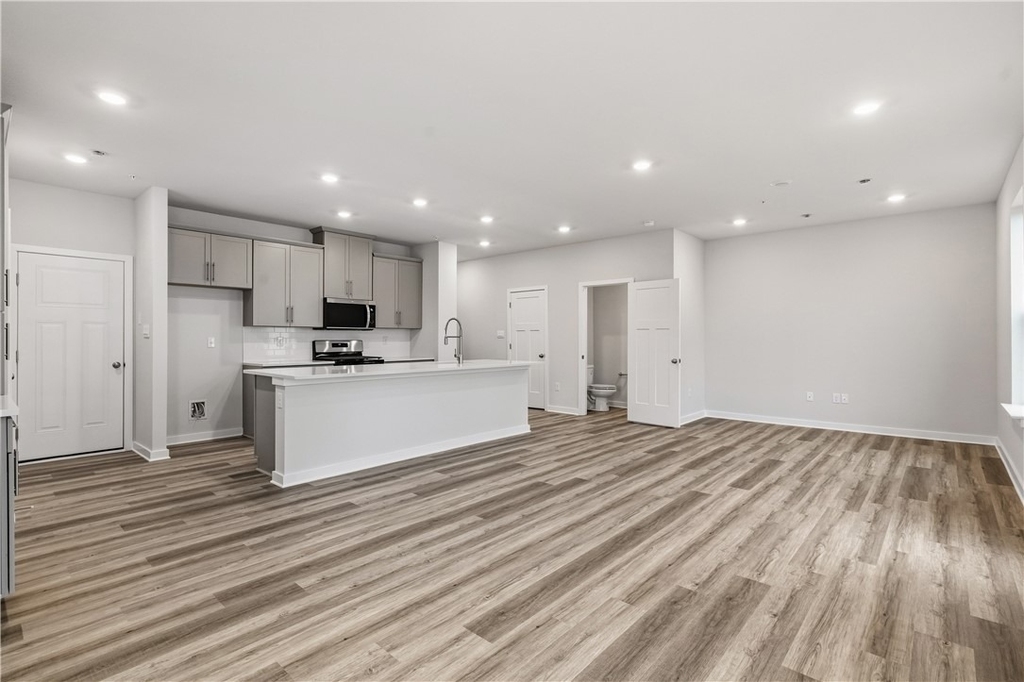 1015 Darcy Drive - Photo 5