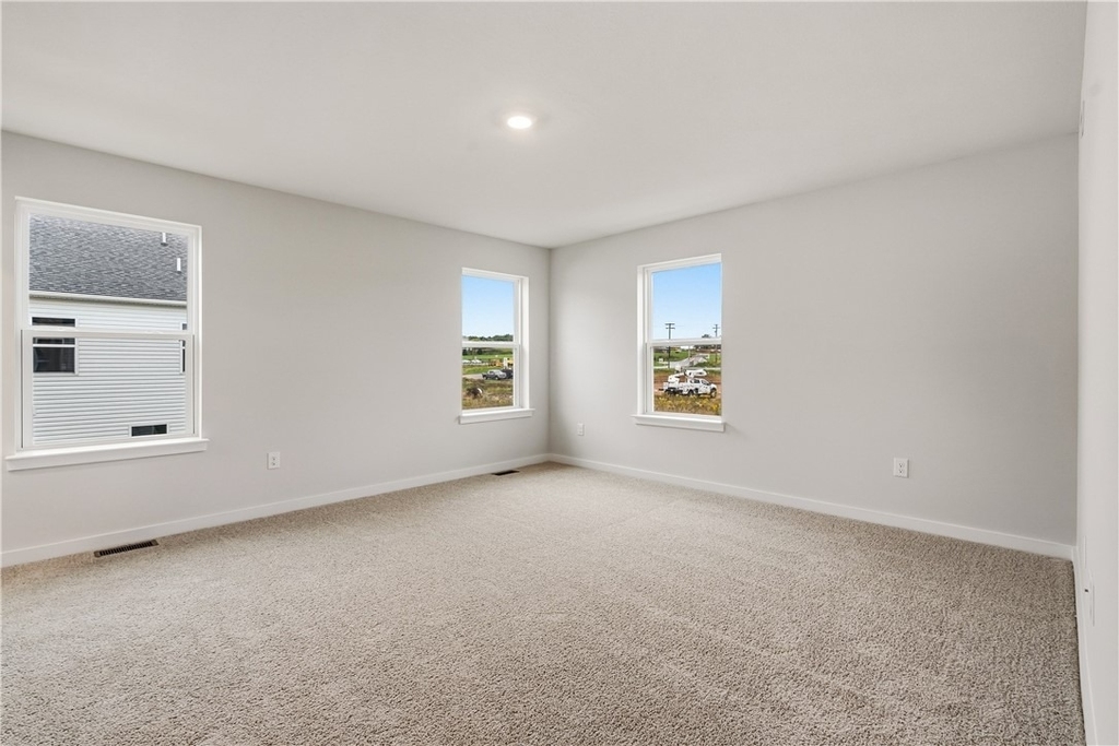 1015 Darcy Drive - Photo 15