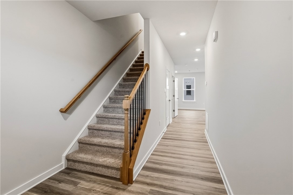 1015 Darcy Drive - Photo 2