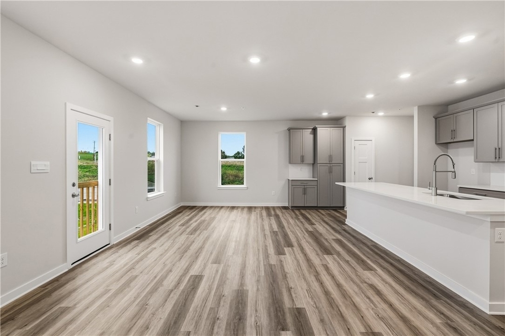 1015 Darcy Drive - Photo 9