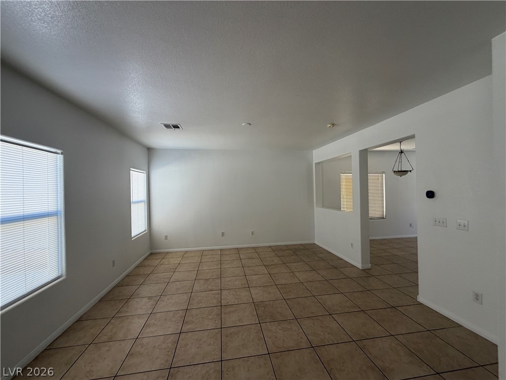 5566 Sun Temple Avenue - Photo 6
