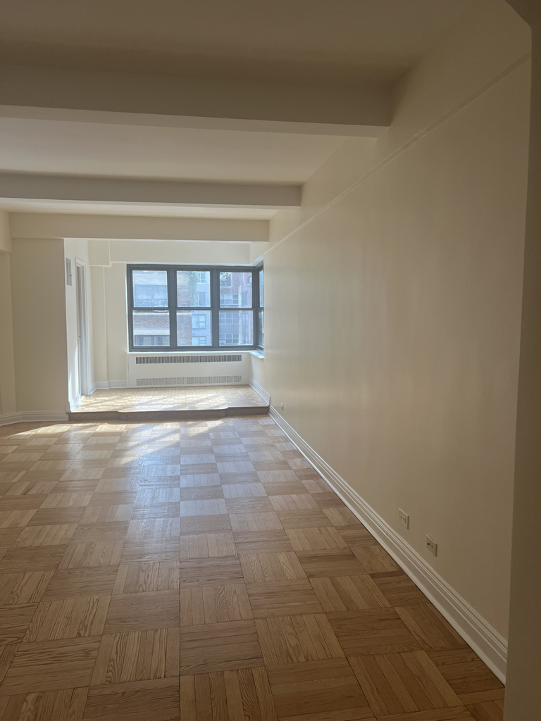 East 56th Street - Photo 0