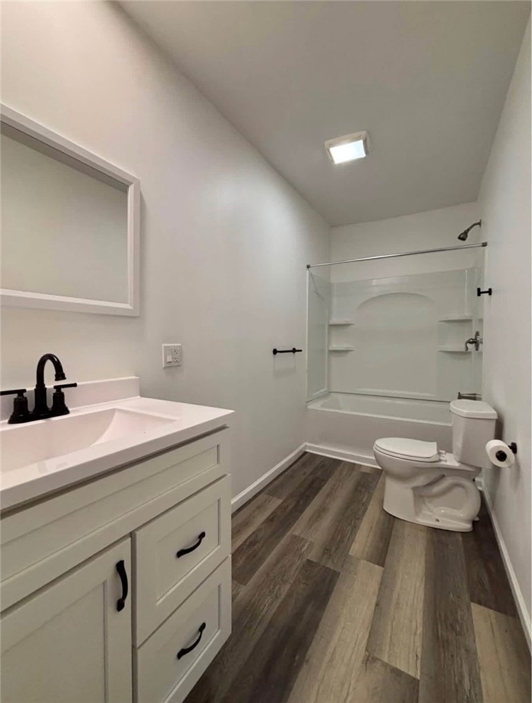 318 Bronson Street - Photo 3