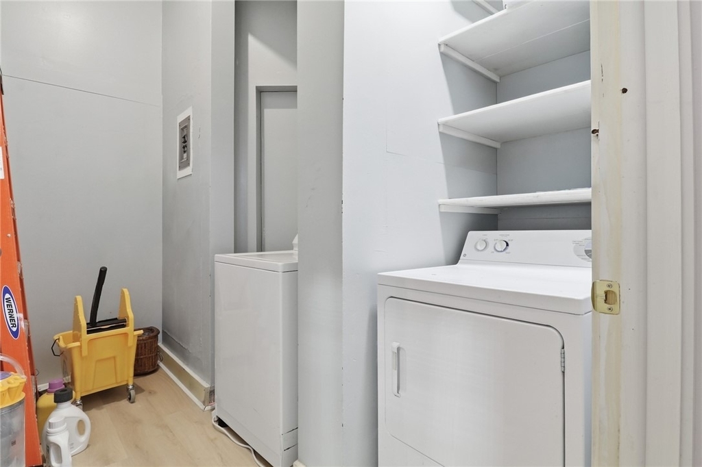 201 Pine Street - Photo 17