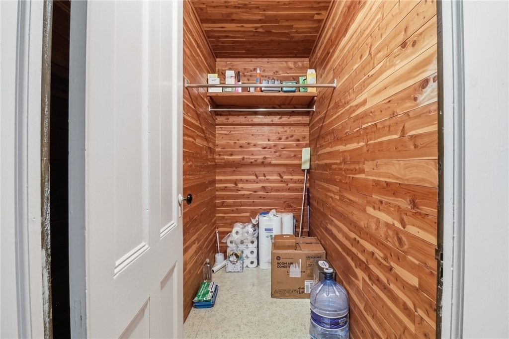 201 Pine Street - Photo 16