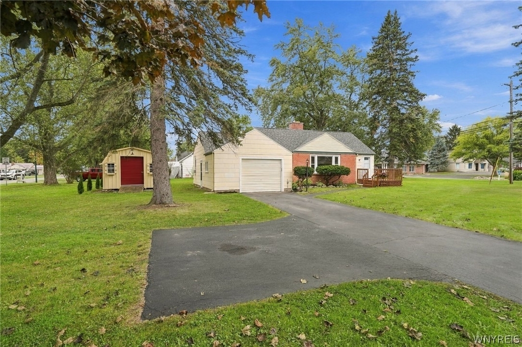 9105 Main St - Photo 32