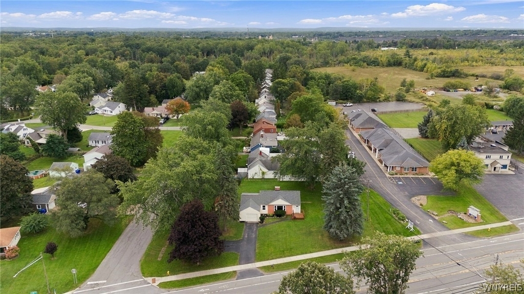 9105 Main St - Photo 37