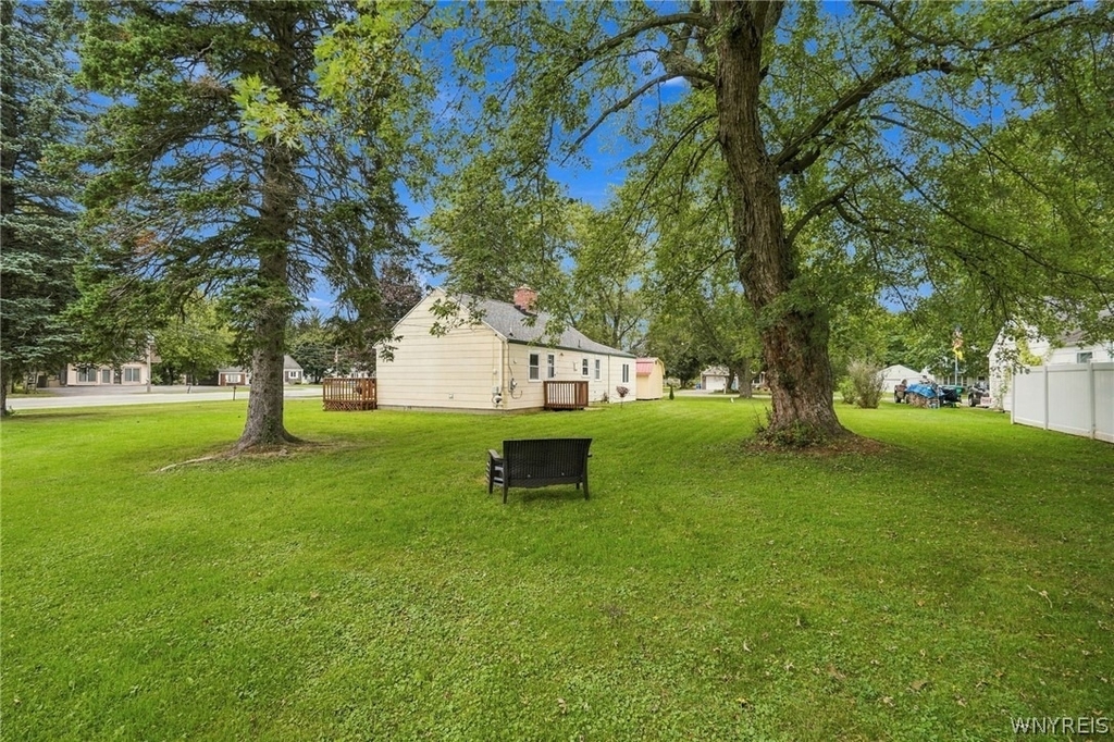 9105 Main St - Photo 35