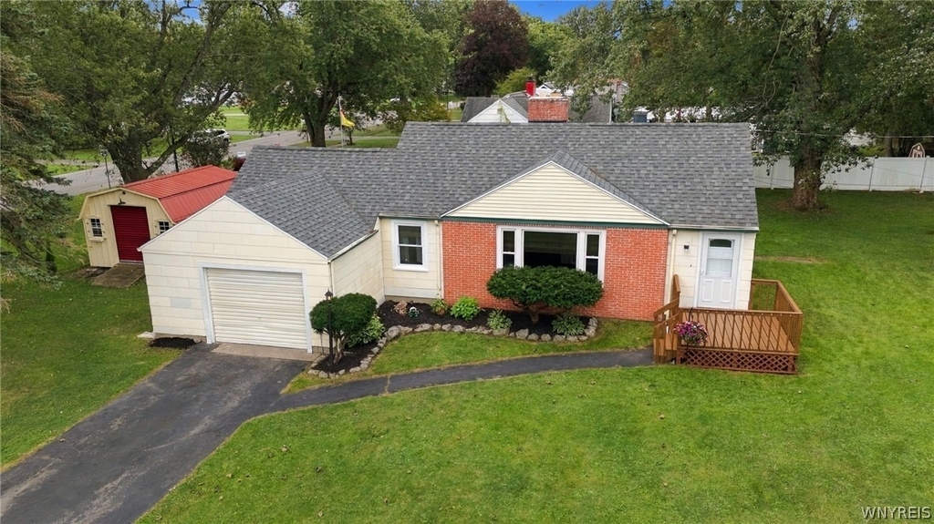9105 Main St - Photo 3