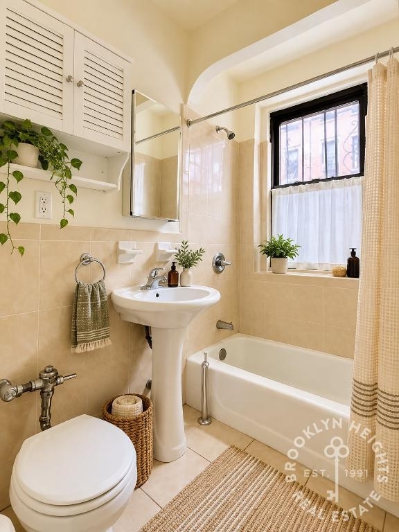 200 Clinton St. - Photo 5