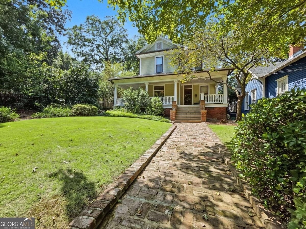 1059 Alta Avenue Ne - Photo 2