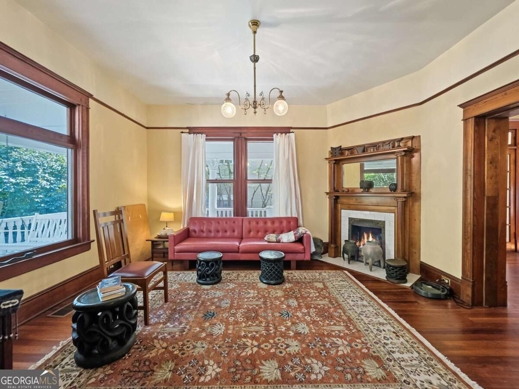 1059 Alta Avenue Ne - Photo 7