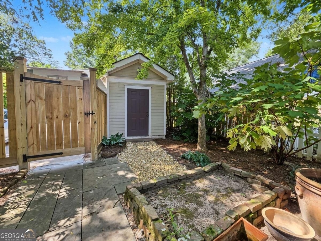1059 Alta Avenue Ne - Photo 39