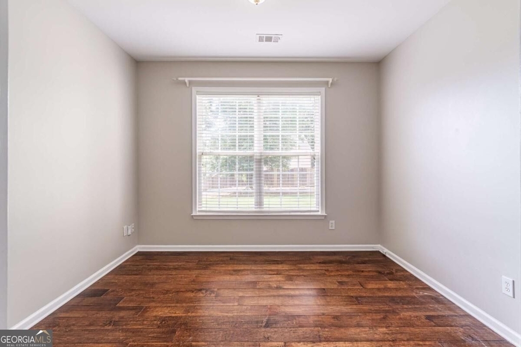 230 Albrighton Court - Photo 9