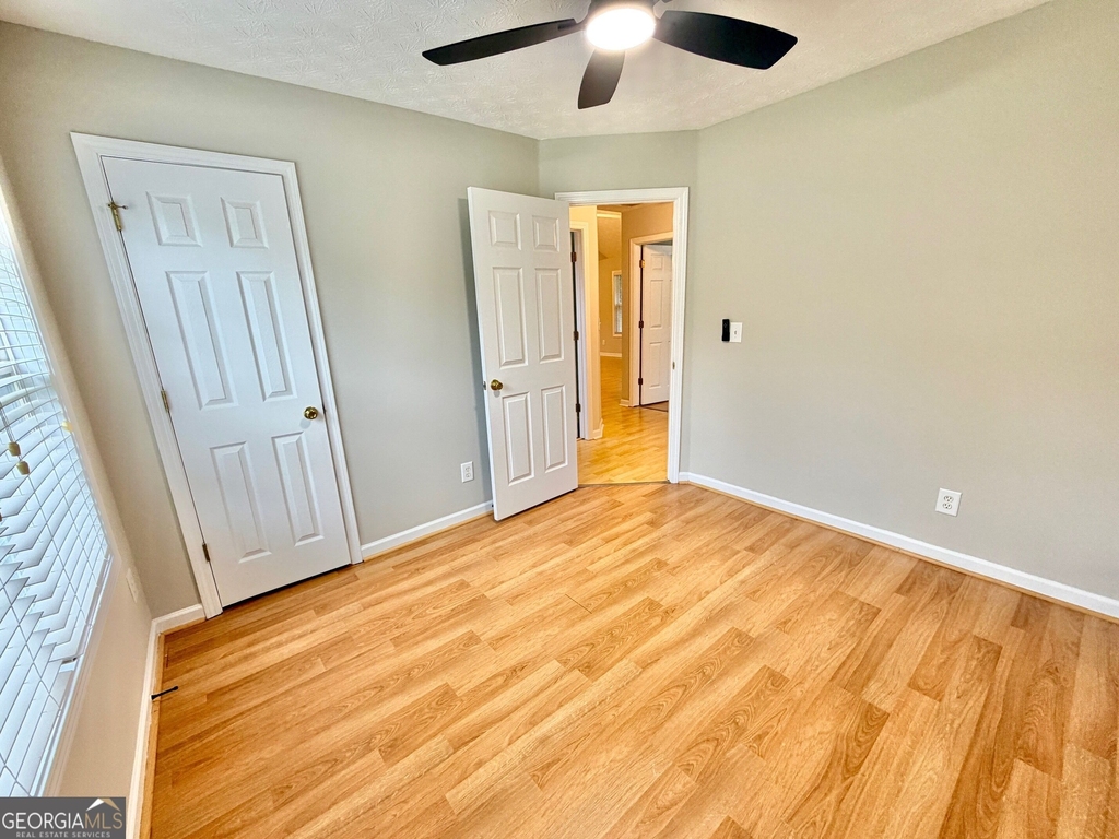 574 Hickeria Way - Photo 14