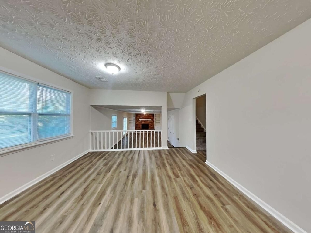 7510 Elliot Way - Photo 4