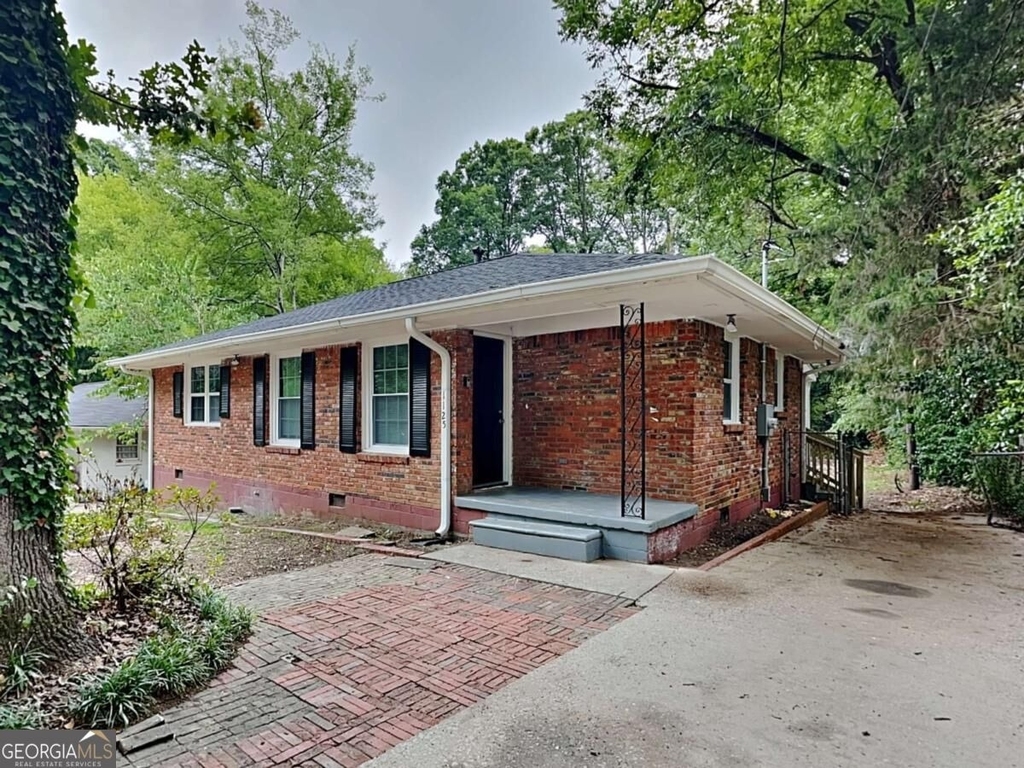 1125 Curtis Drive - Photo 0