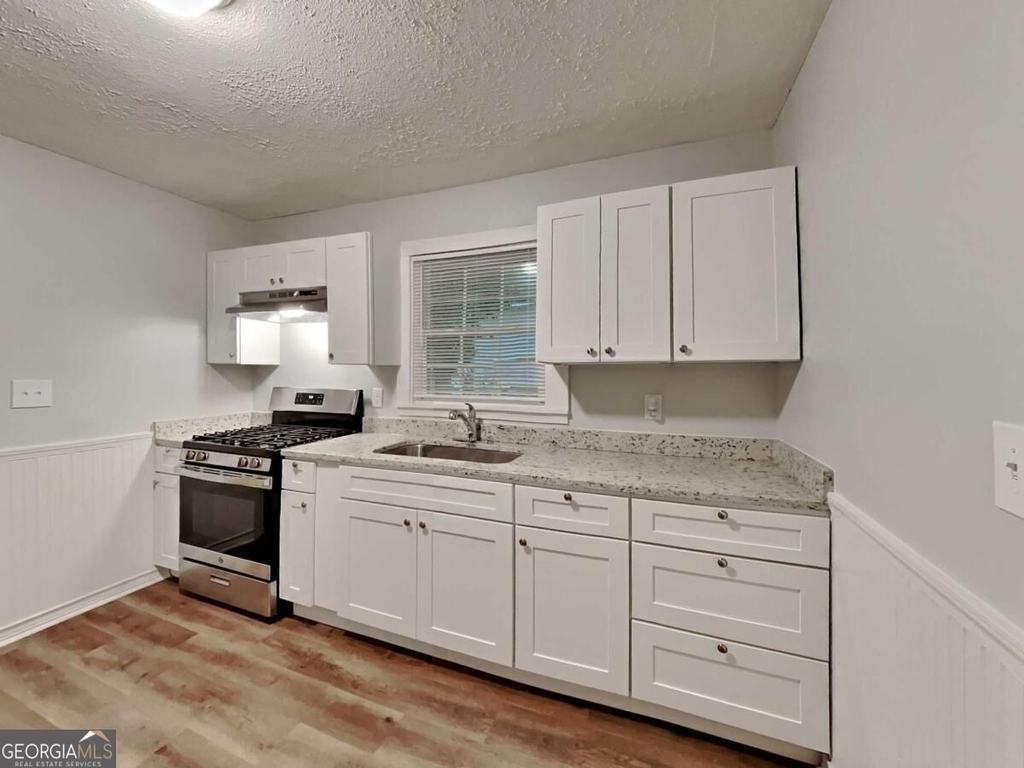 1125 Curtis Drive - Photo 2