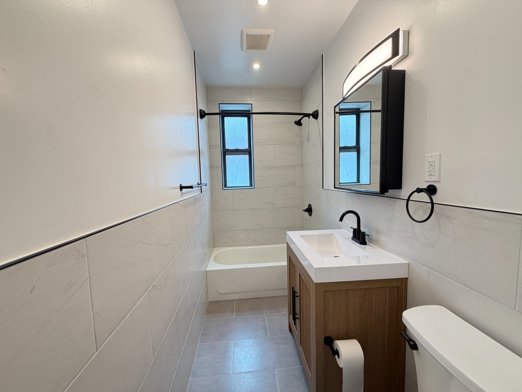 382 Wadsworth Avenue - Photo 6