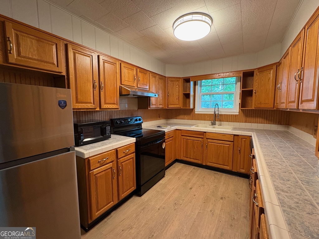 106 Cherry Street - Photo 2
