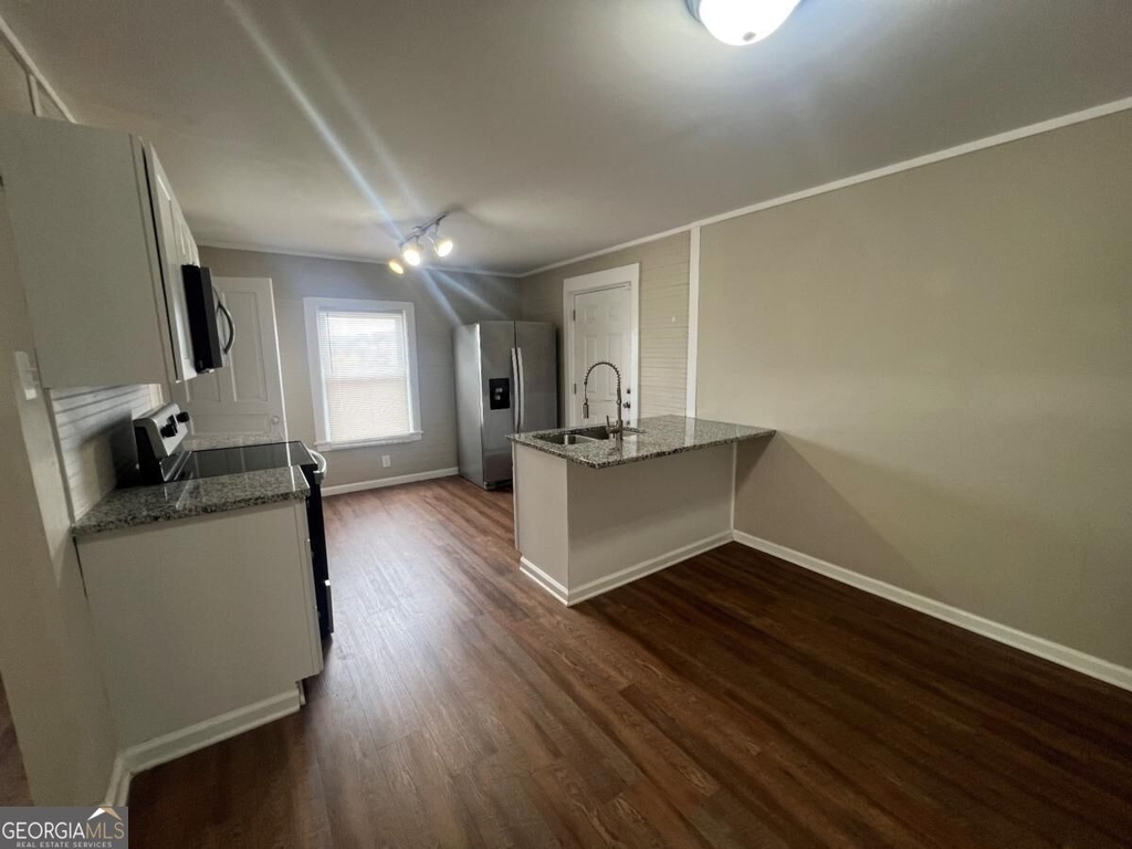 21 Highland Street - Photo 2
