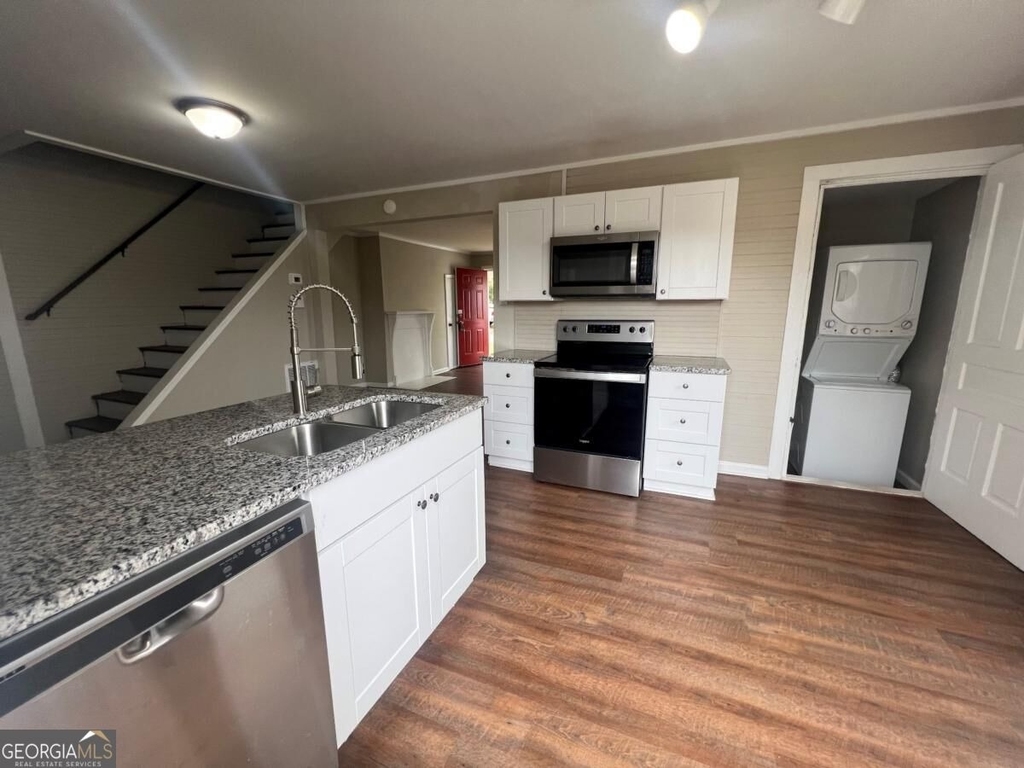 21 Highland Street - Photo 3