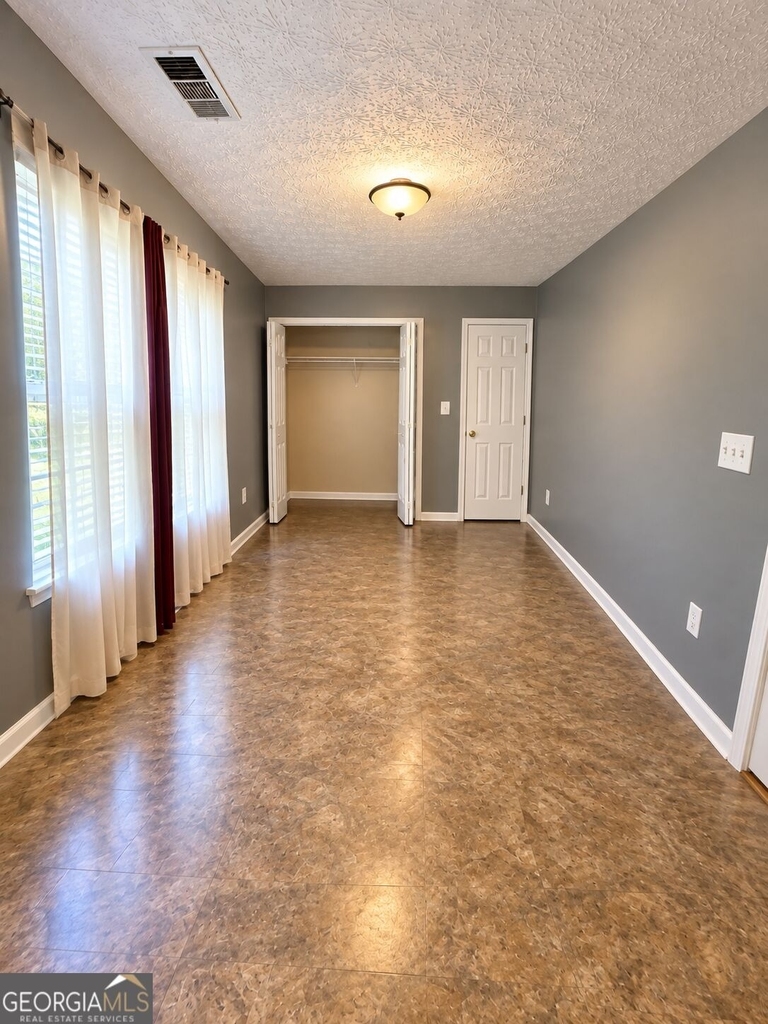 201 Derek Court - Photo 11