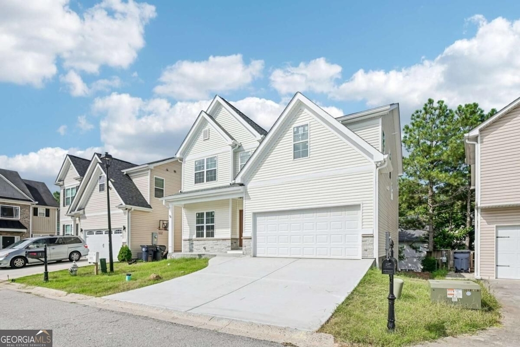 78 Crescent Commons - Photo 0