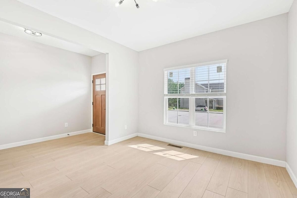 78 Crescent Commons - Photo 12