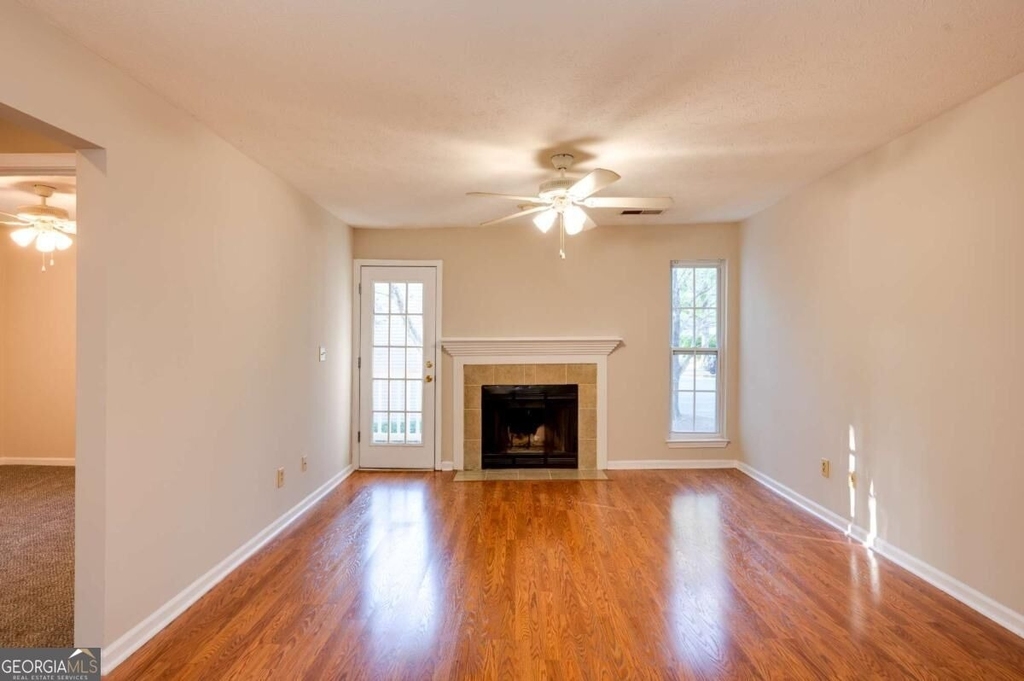 466 Teal Court - Photo 10