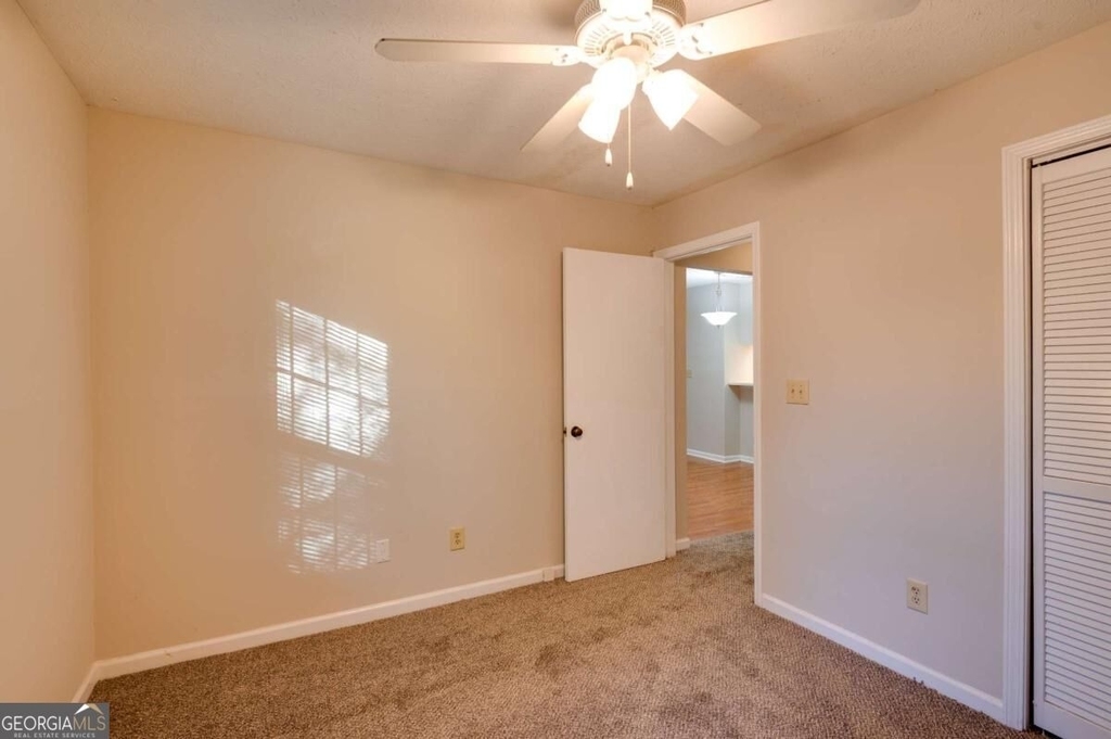 466 Teal Court - Photo 17