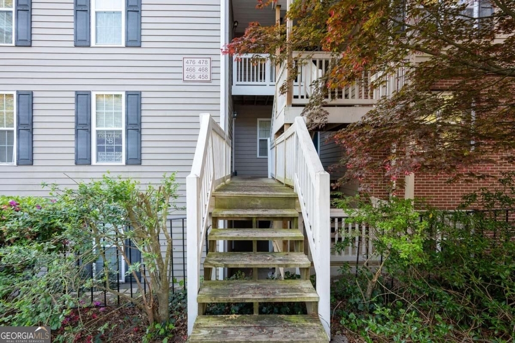 466 Teal Court - Photo 1