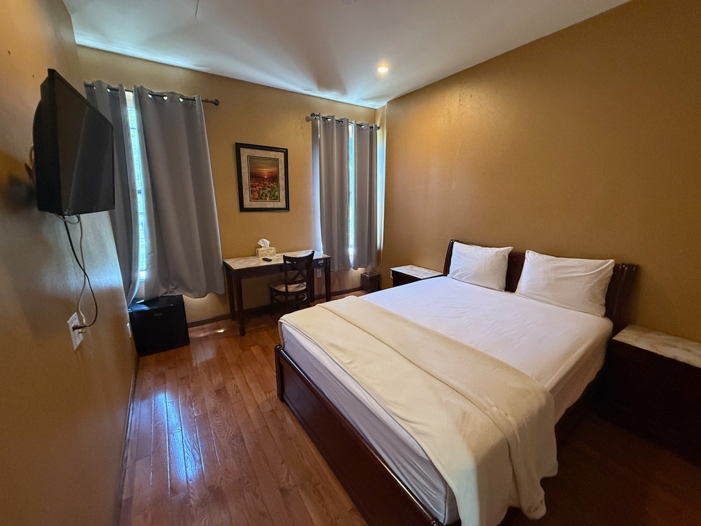 365 West 46th Street - Photo 0
